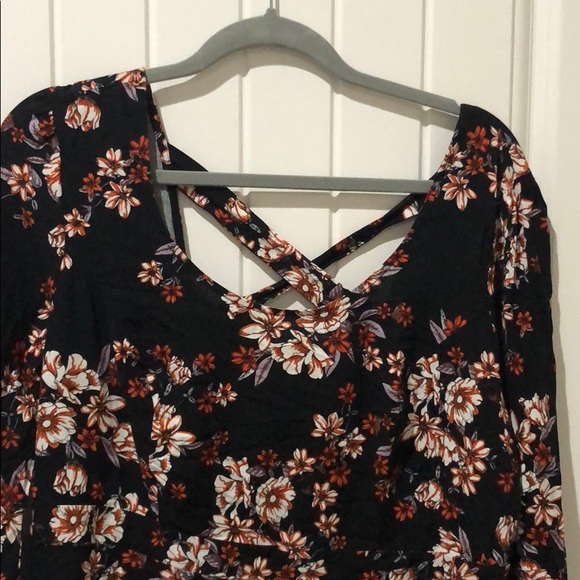 Bell Sleeve Dress - Picture 2 of 7